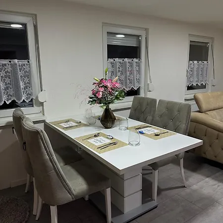 Neue Stilvolle In Apartment *