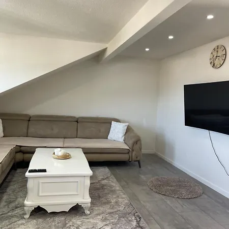 Apartman Neue Stilvolle In *